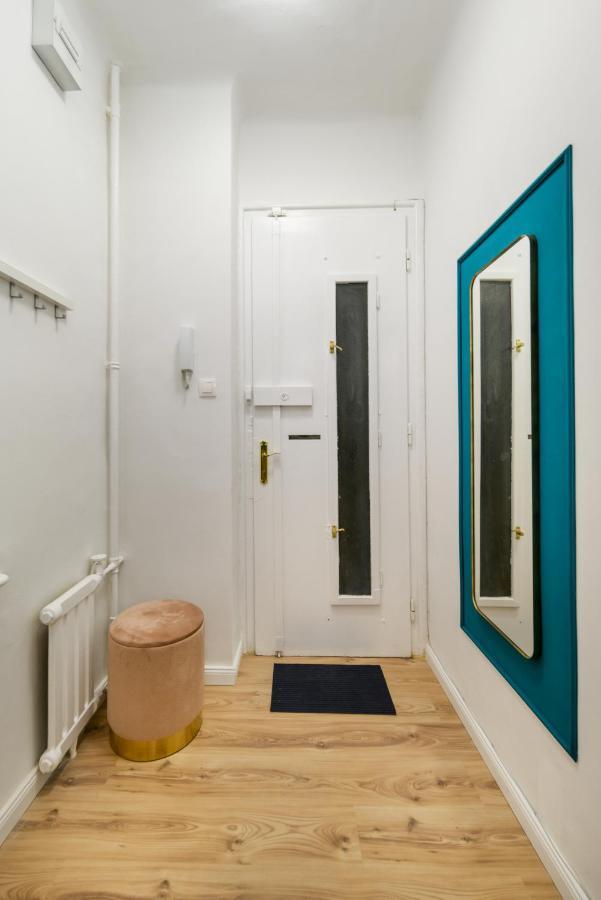 Stylish Spot By The River Danube Budapeste Exterior foto